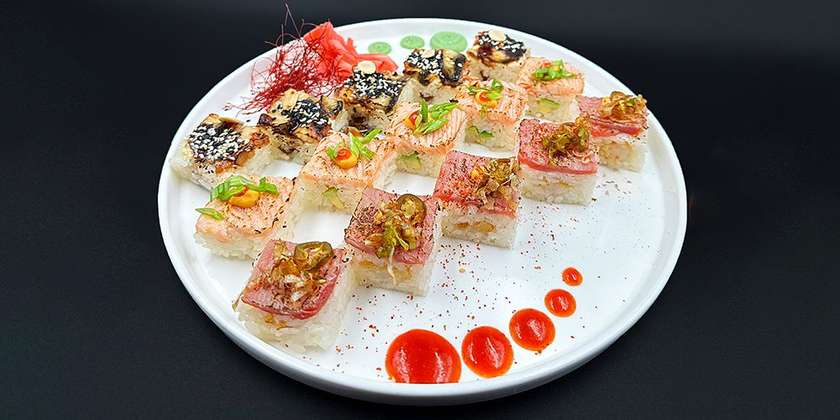 NOWOŚĆ! Oshi Aburi Sushi Set - 15szt