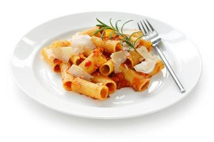 Rigatoni with tomato sauce