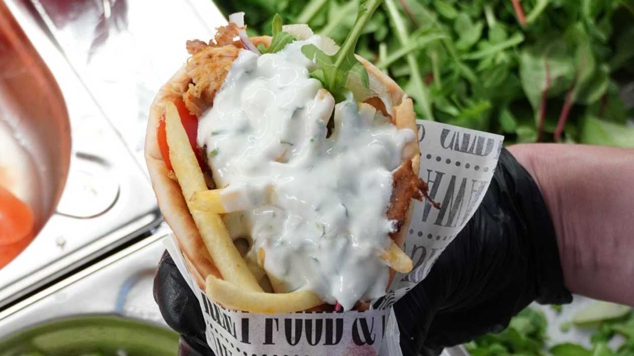 Originální gyros v pita placce