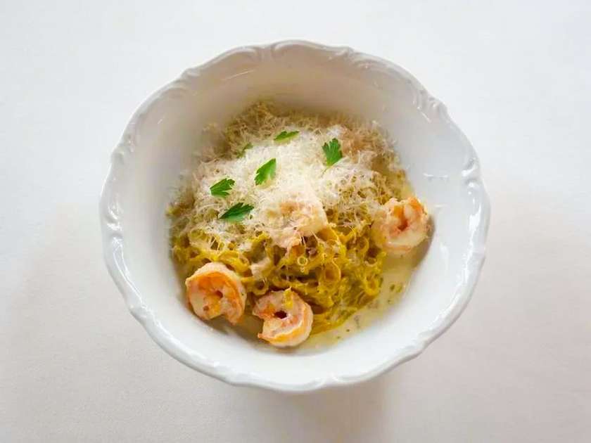 Спагеті з креветками