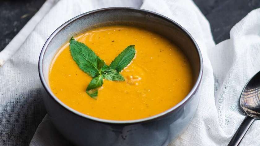 Lentil cream soup