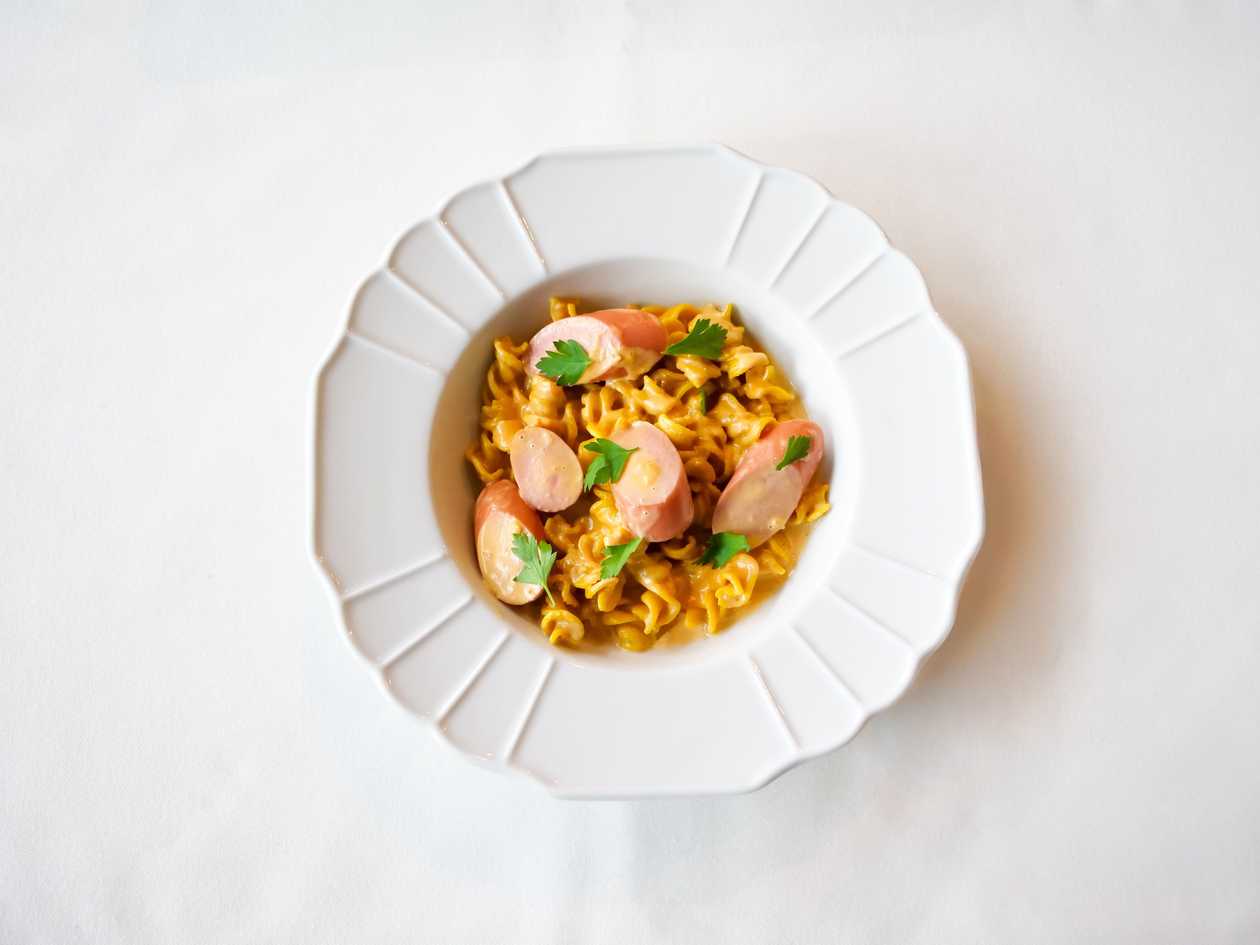 Паста фузілі з ковбасками