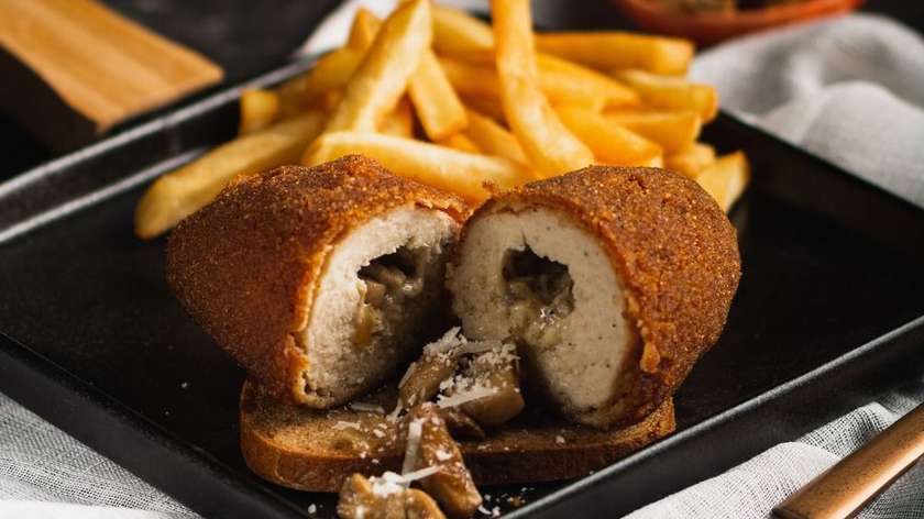 Cordon blue with garnish