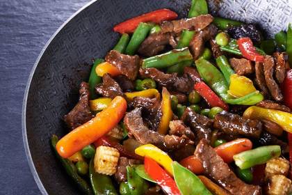 Pan cooked beef tenderloin with vegetables