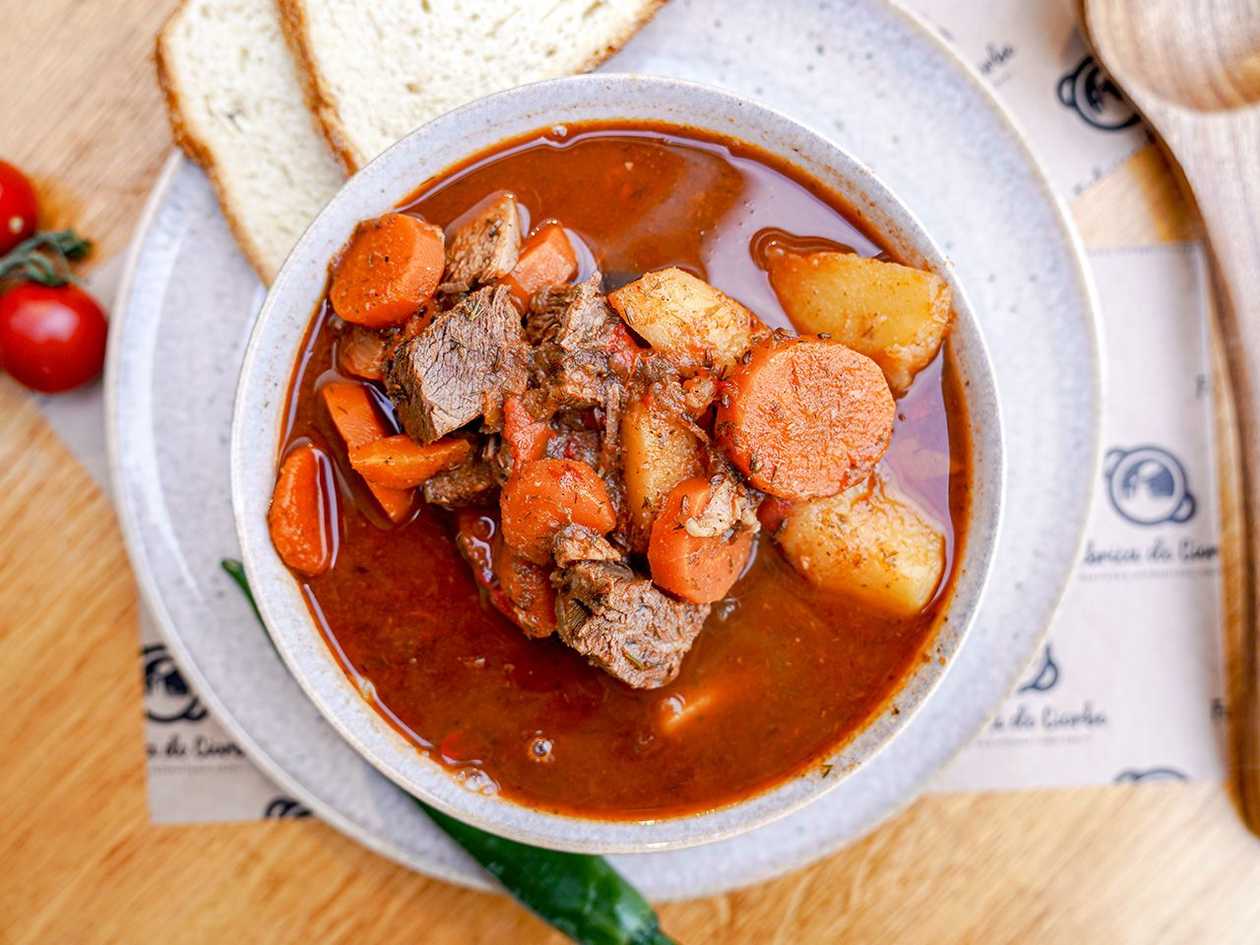 Gulaș de vită picant