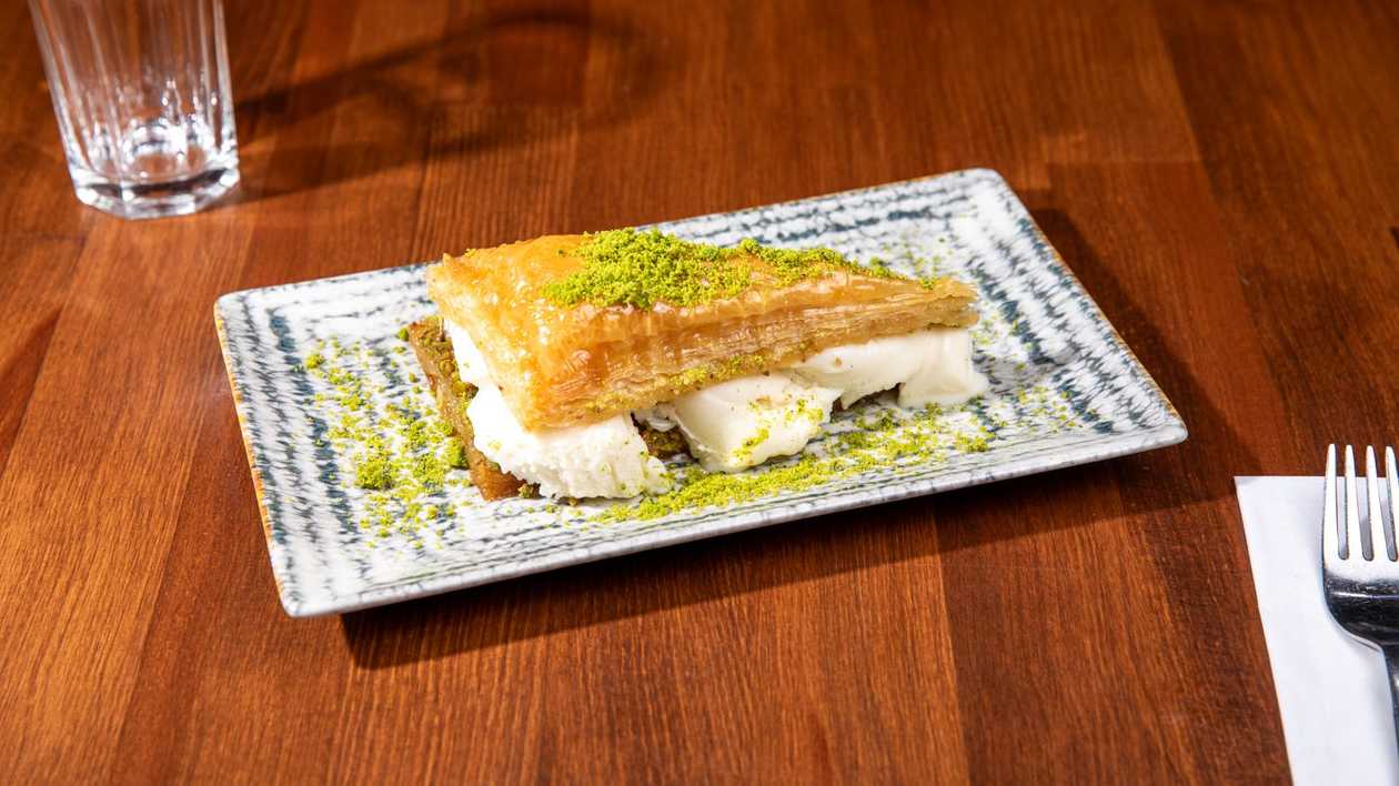 Baclava cu inghetata