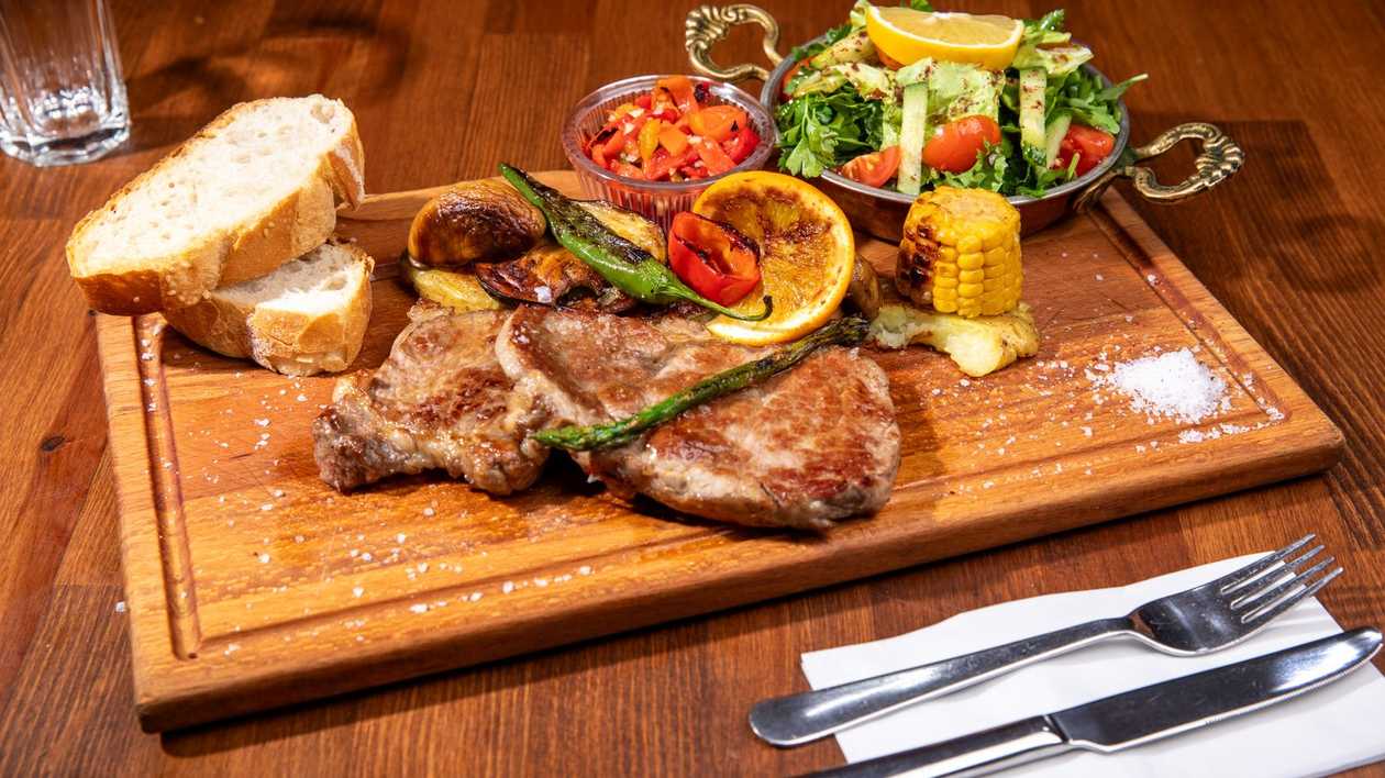 Antricot de Mânzat Semimaturat (Angus)