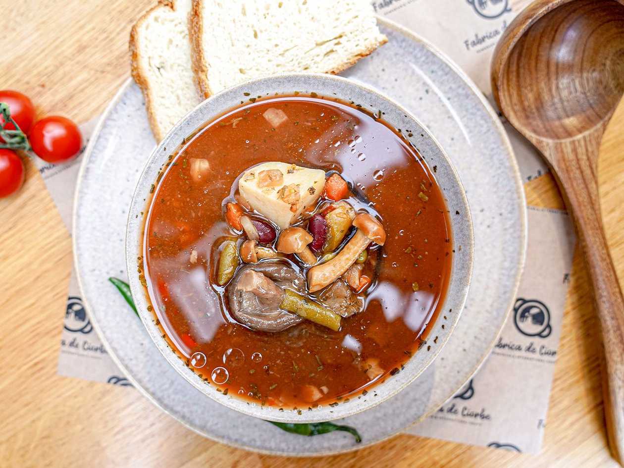 Borș de legume cu Hribi