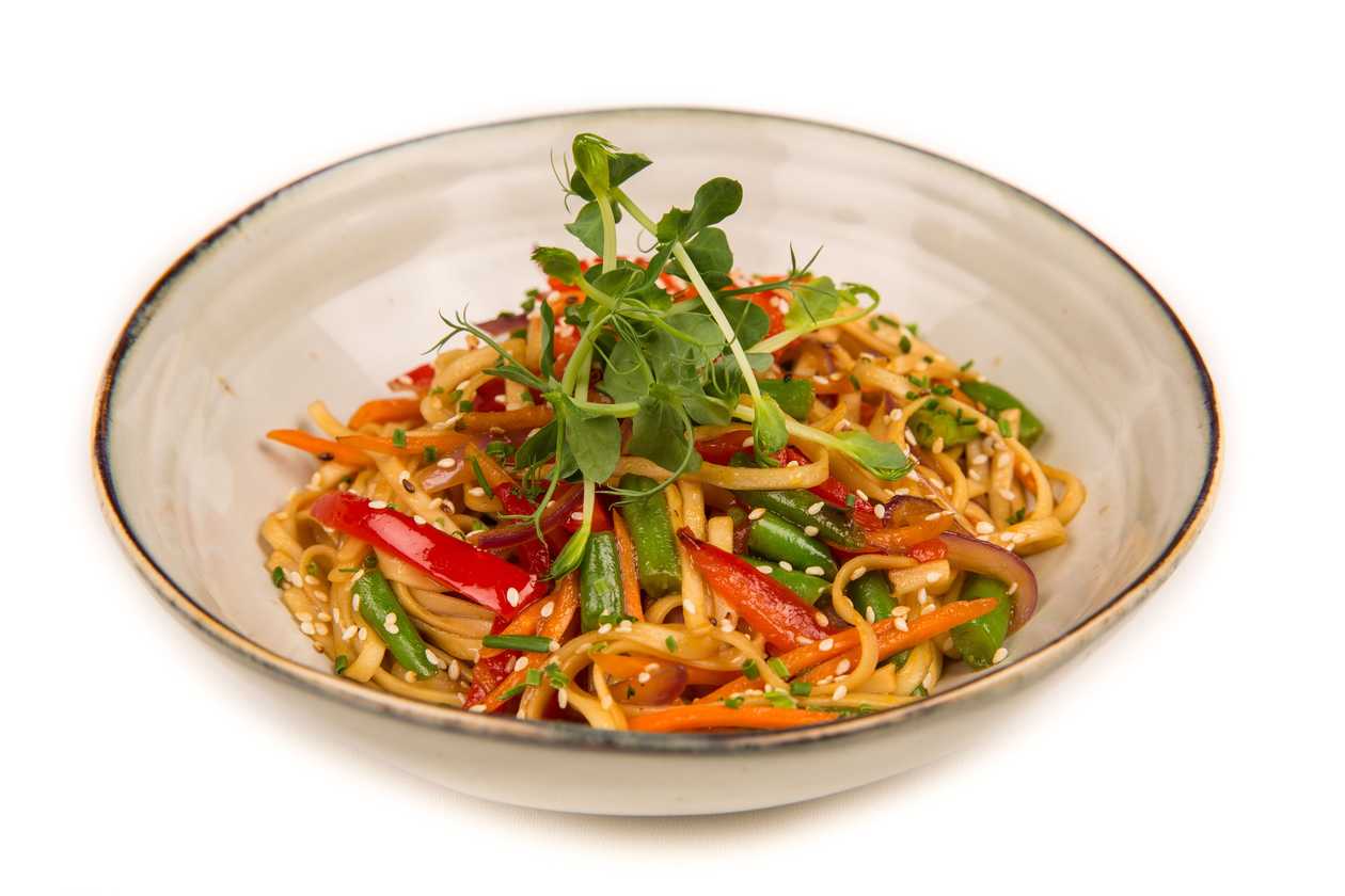 24. Noodles with vegetables