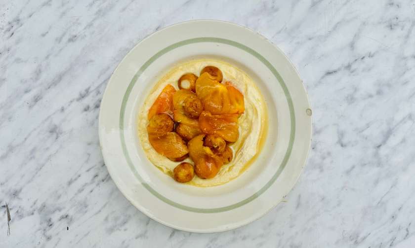 Бейбі сирнички з хурмою