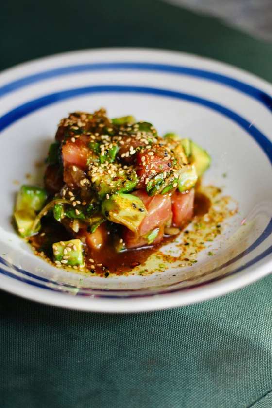 Тартар з тунцем та авокадо