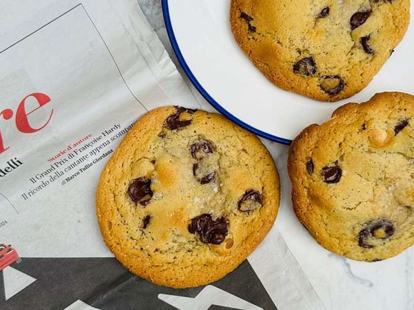 Chocolate Chip Cookie