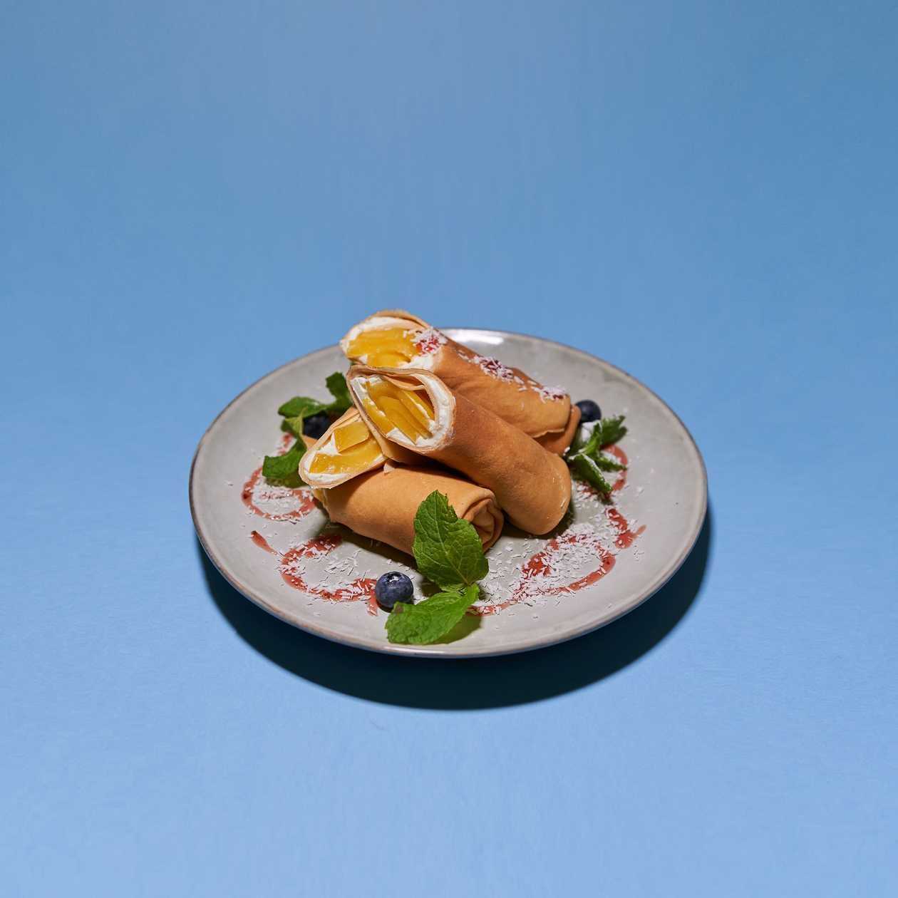 Pancakes with Mascarpone and Peach (2 pcs.)