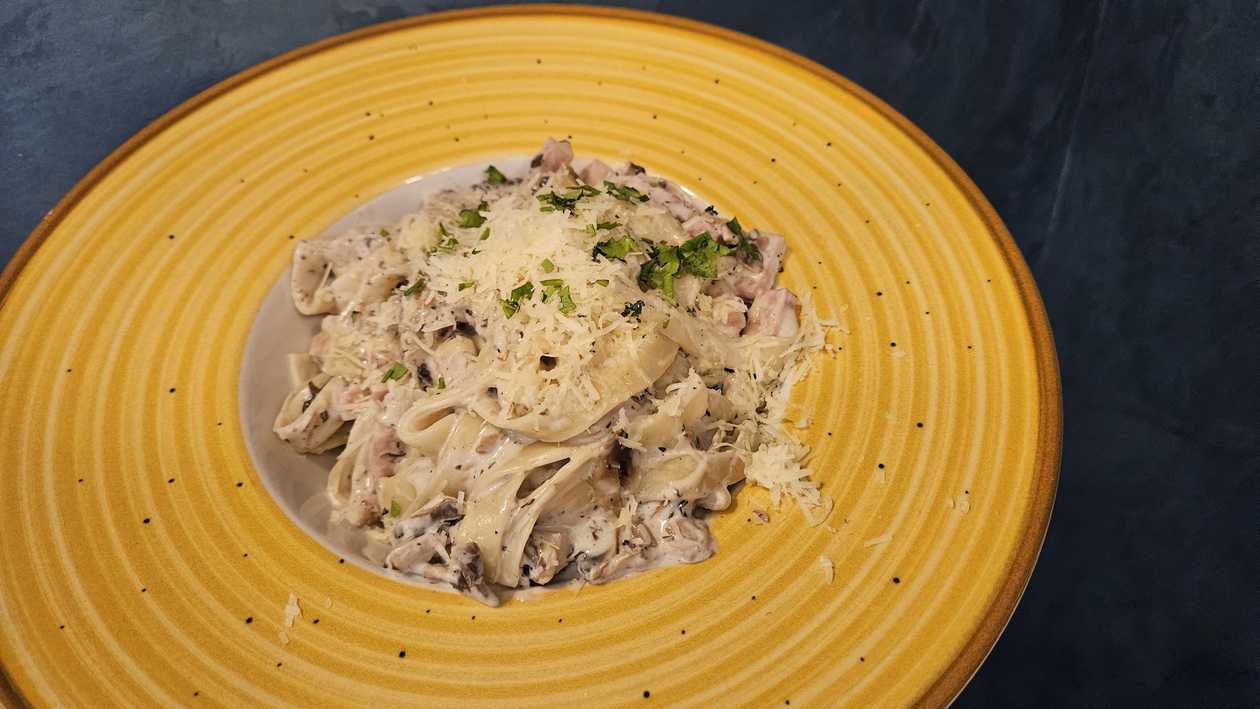 Boscaiola Tagliatelle