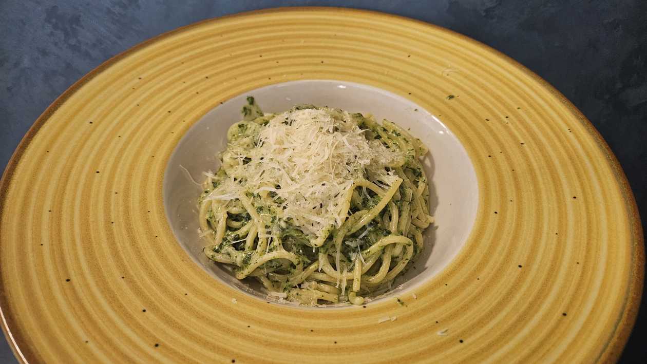Gorgonzola And Spinach Spaghetti