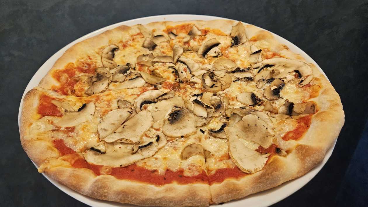 Mushroom Pizza