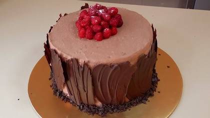 Raspberry Cake (Serves 10)