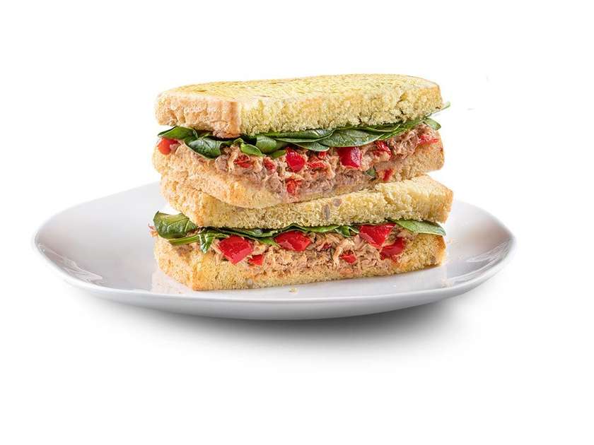 Sanduíche de atum com bayo mayo