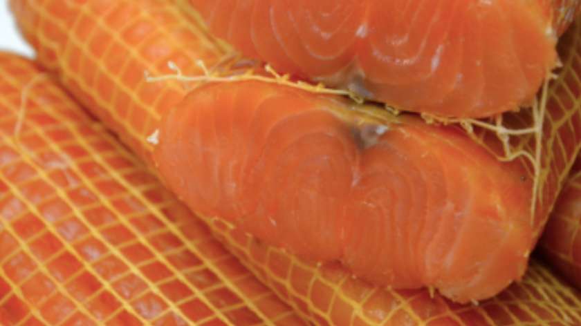 Smoked Salmon Fillet in Net 300g