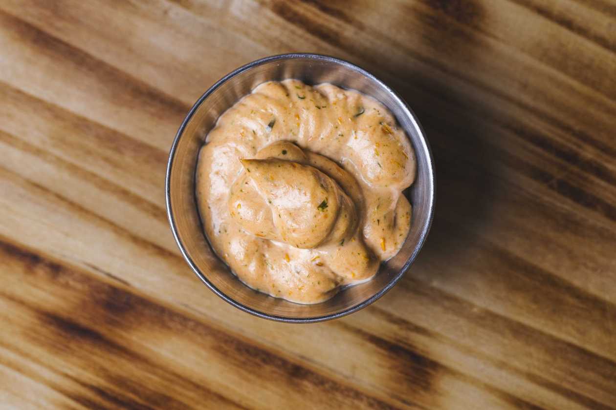 Sos de rosii uscate si tarhon