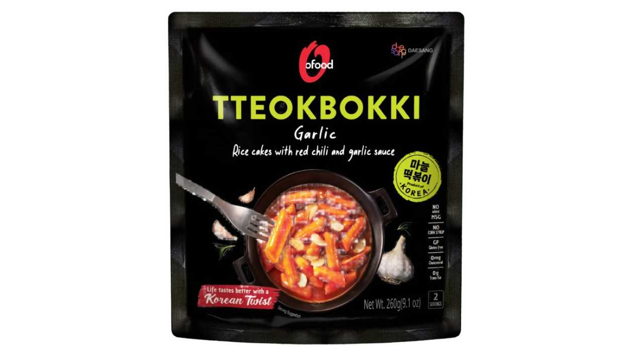 O'Food Premium Topokki Rice Cakes with Chili and Garlic Sauce, 260 g