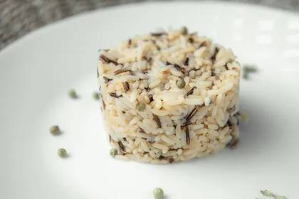 Orez sălbatic aromat cu unt