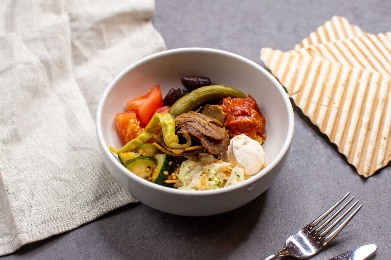 Väike veisekebabi kauss