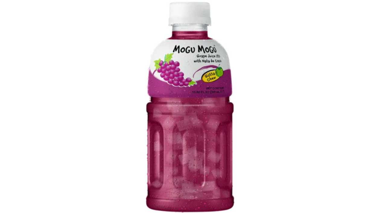 Mogu Mogu Grape Flavor Soft Drink with Coconut Jelly, 320 ml