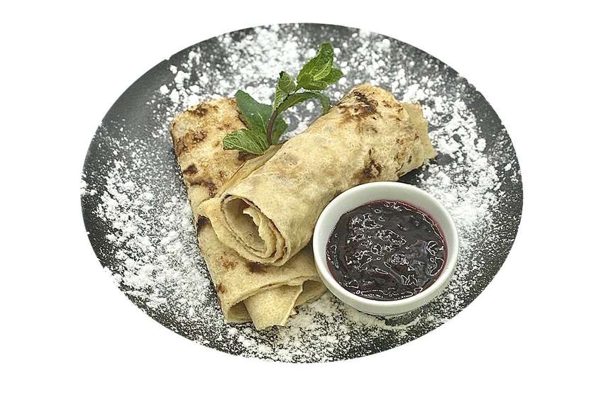 Clatite cu fructe de padure