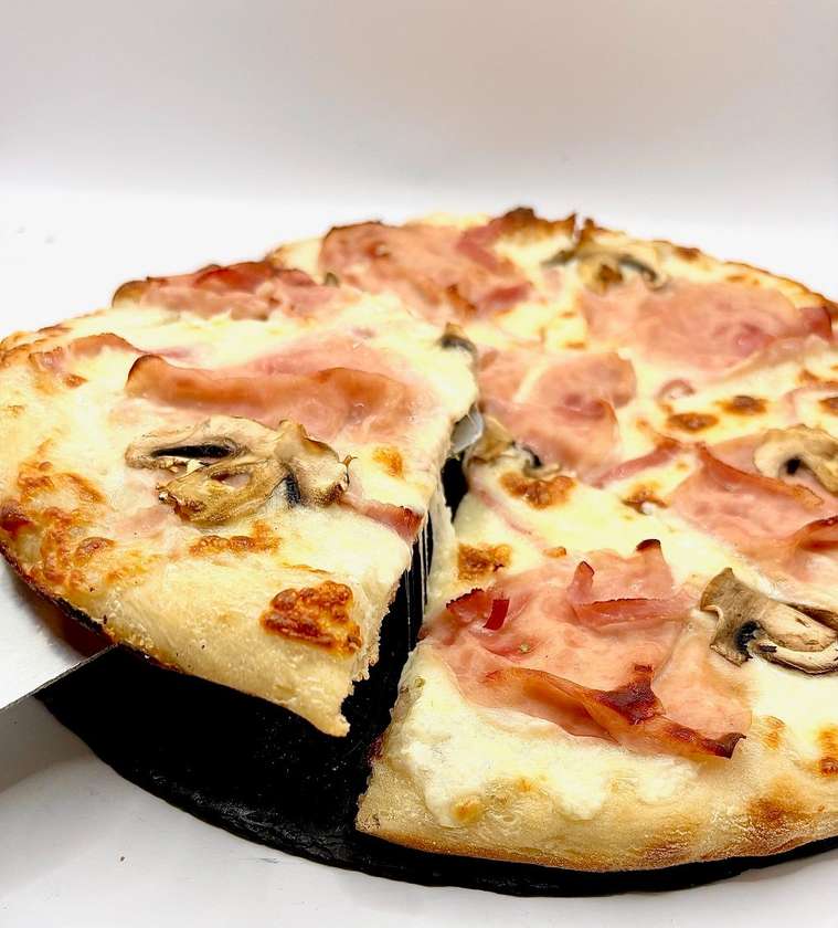 Pizza Medie cu Sos Platforme