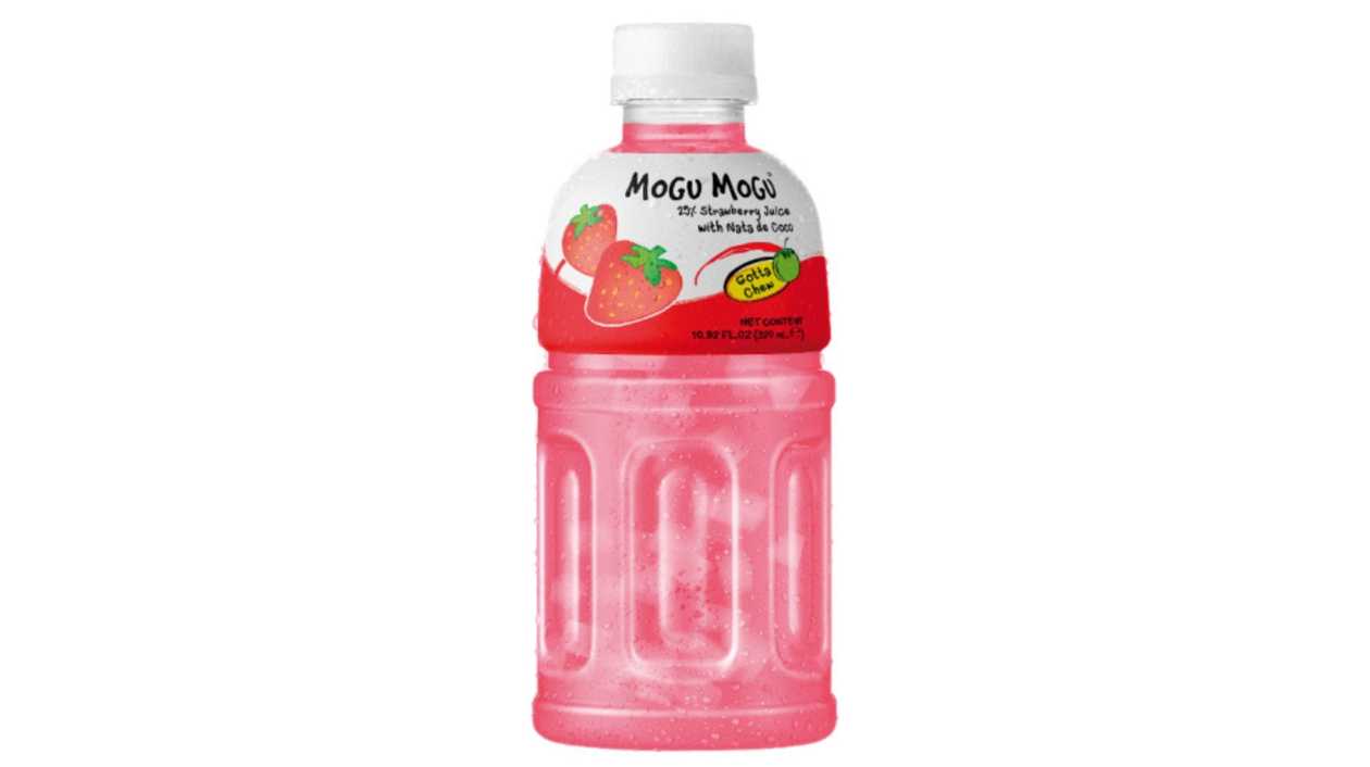 Mogu Mogu Strawberry Flavor Soft Drink with Coconut Jelly, 320 ml