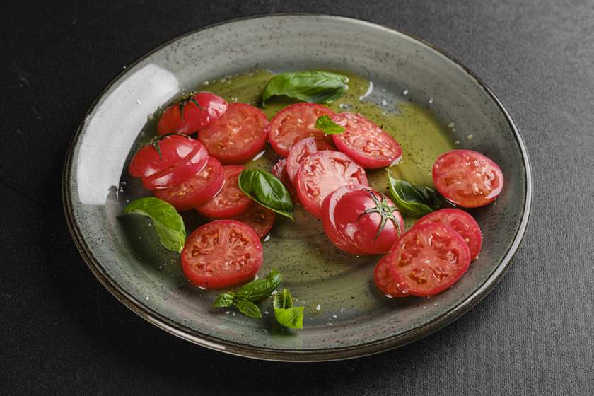 САЛАТ ІЗ НАЙКРАЩИХ У СВІТІ ТОМАТІВ