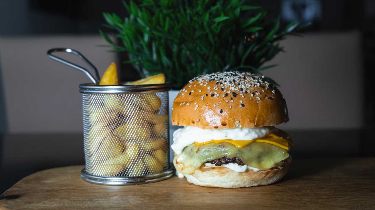 Combo Burger Royal with cheese