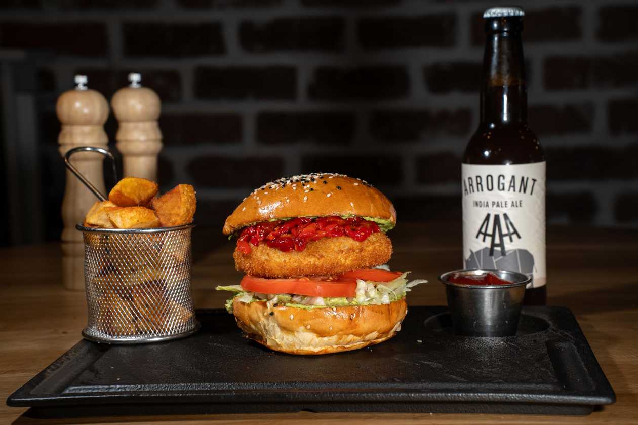 Halloumi Burger + Beer on tap