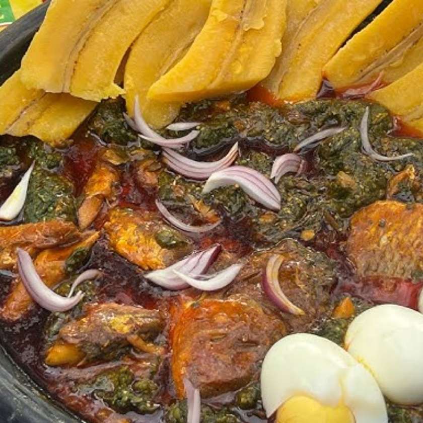 Kontomire Abomu with Yam/Plantain