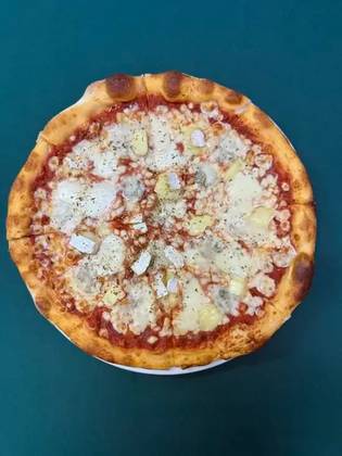Pizza Cztery Wesela i Pogrzeb