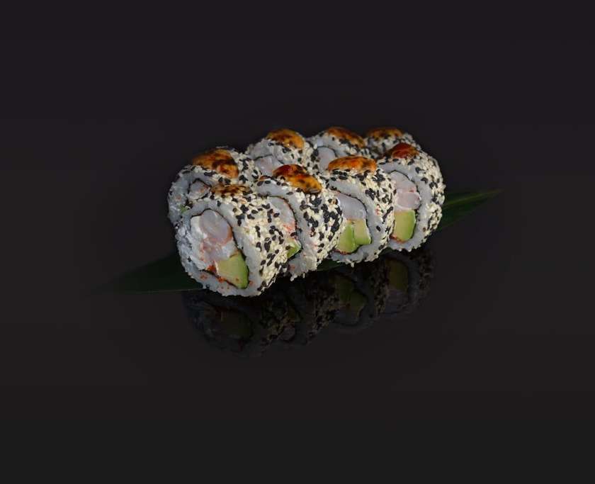 Philadelphia roll with shrimp in sesame seeds