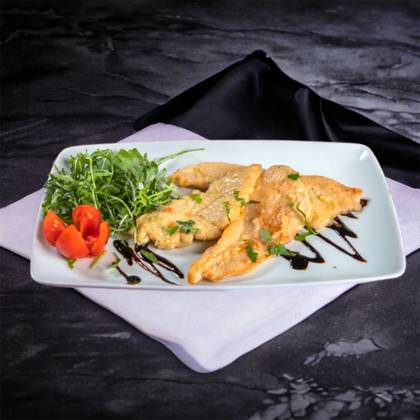 Escalop de pui in sos de vin si piure