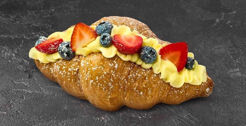 French Croissant with Mascarpone Cream and Fruits