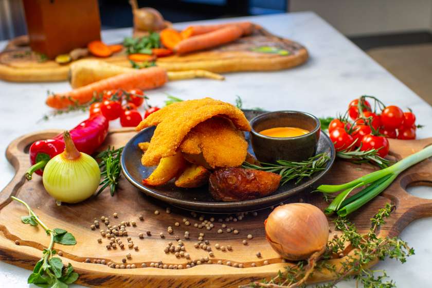 MENIUL ZILEI - Ciorba 300 gr / Fel pricipal 150 gr / Garnitura 200 gr