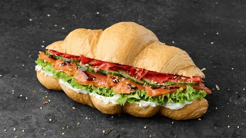 Croissant Łosoś Teriyaki