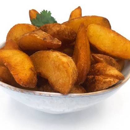 Homemade & Seasoned Potato Wedges