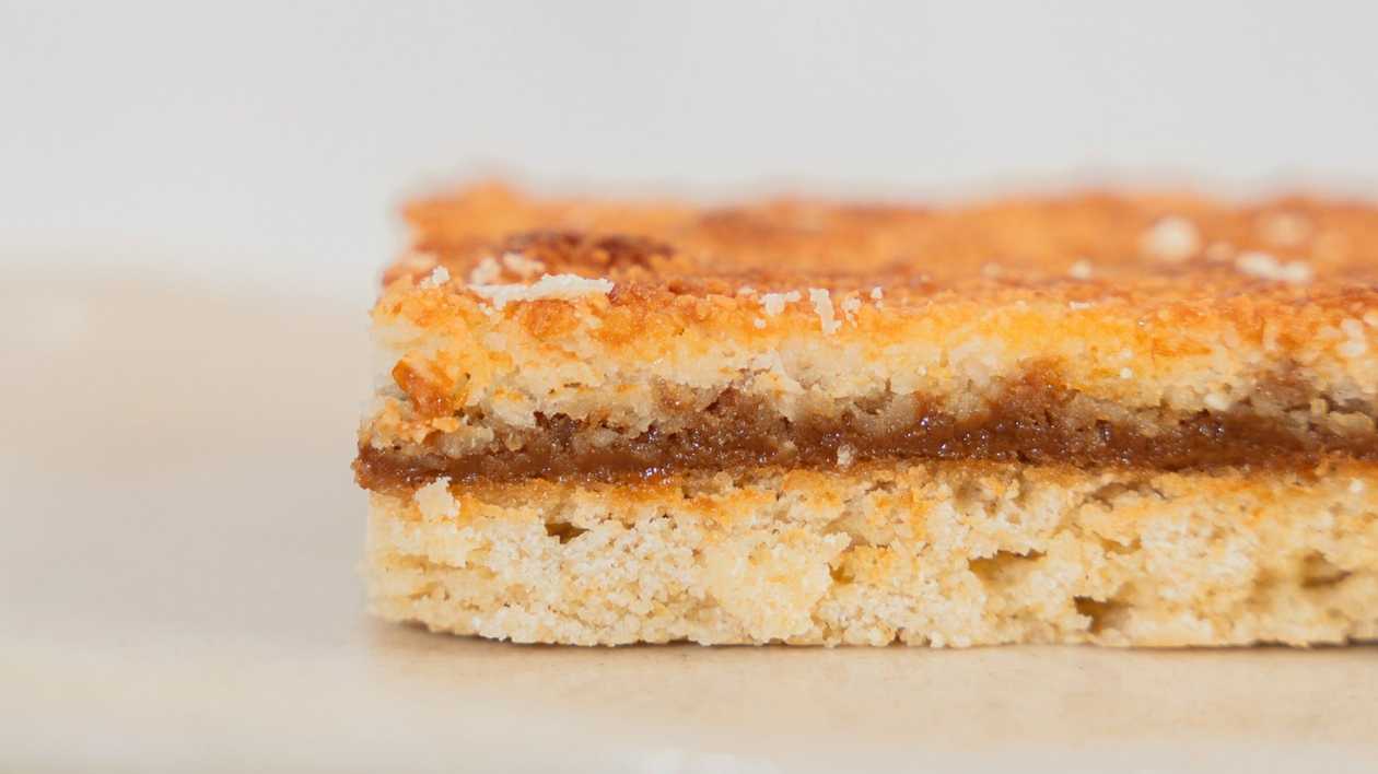 Bolo coco e doce de leite