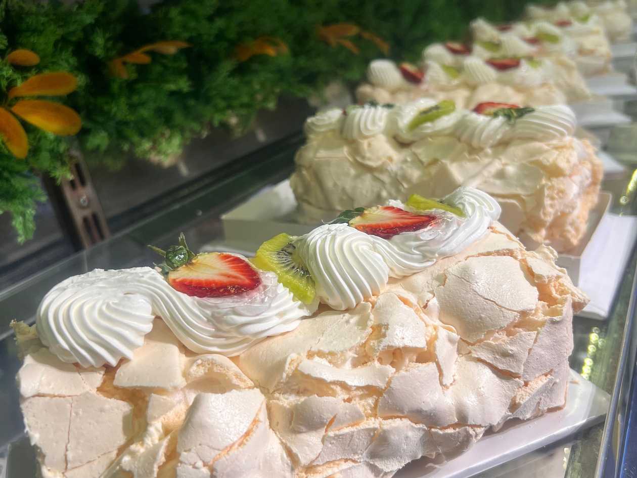 Meringue Cake, Gluten-Free