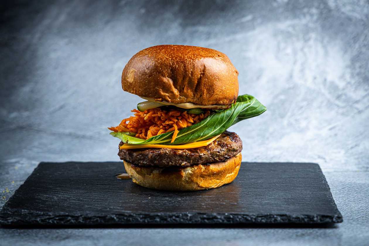 Vürtsine Aasia-Teriyaki Burger