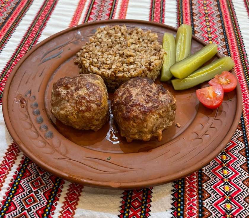 Homemade cutlets & buckwheat