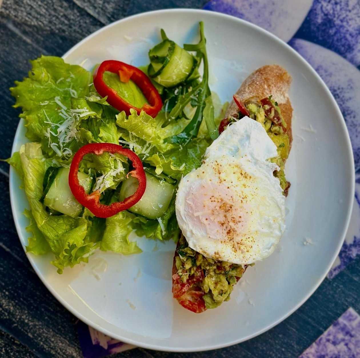 Avocado toast with poached egg