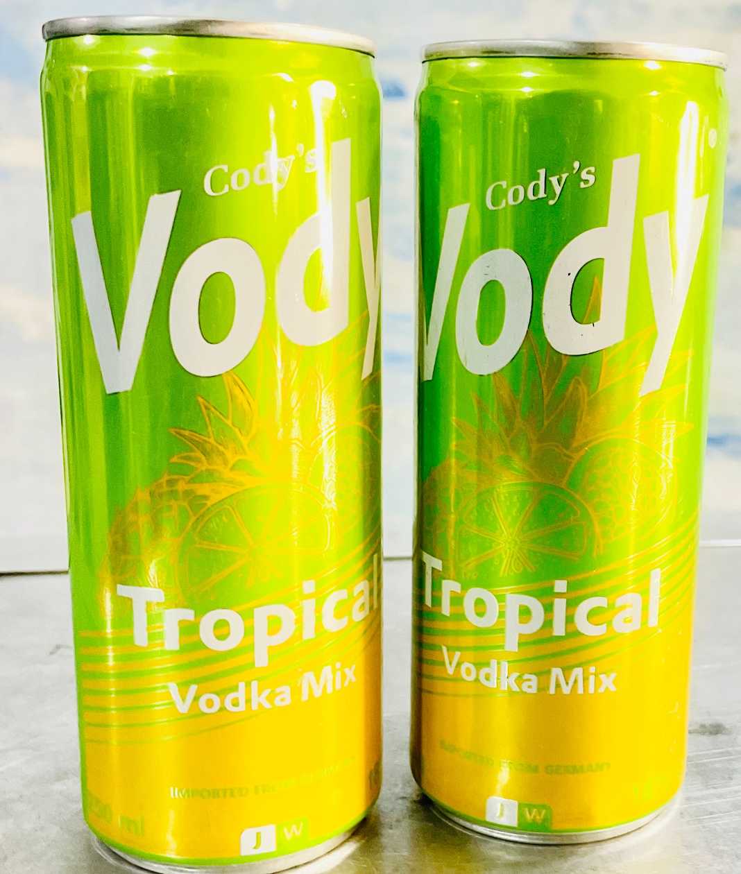 Cody’s Vodka Tropical Mix – Smooth, Refreshing & Ready to Drink 🍹