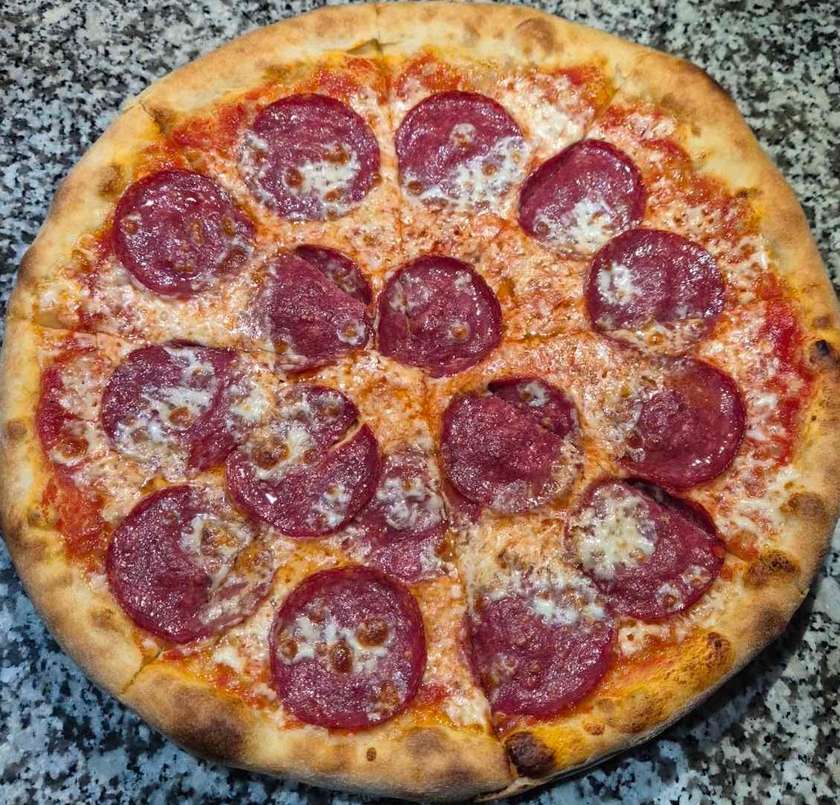 Pizza Salami