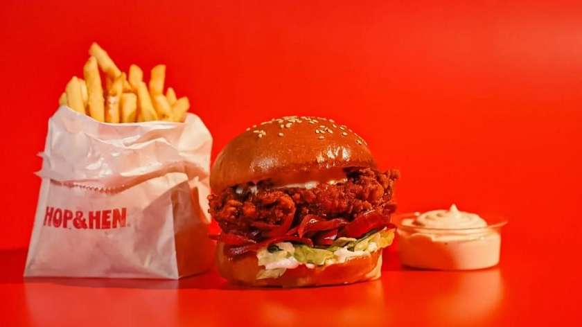Vegetarian Chilli Crisp 🌶️ Burger Kombo